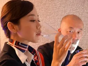 Chuyến đi chơi suối nước nóng với em người mẫu dáng ngon