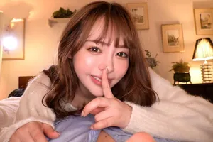 đưa cô giáo sắp xỉu về nhà chăm sóc, cậu học trò cơ hội vì cô giáo quá xinh